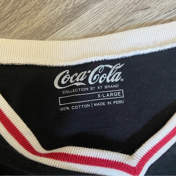 vintage Coca-Cola tee - Picture 2 of 2
